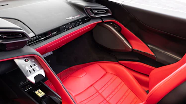 Ferrari 849 Testarossa Spider - interior detail