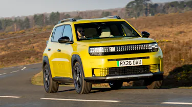 Fiat Grande Panda electric - cornering