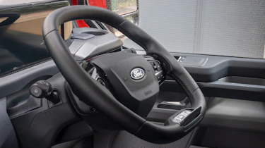 Ford Transit Custom - folding steering wheel