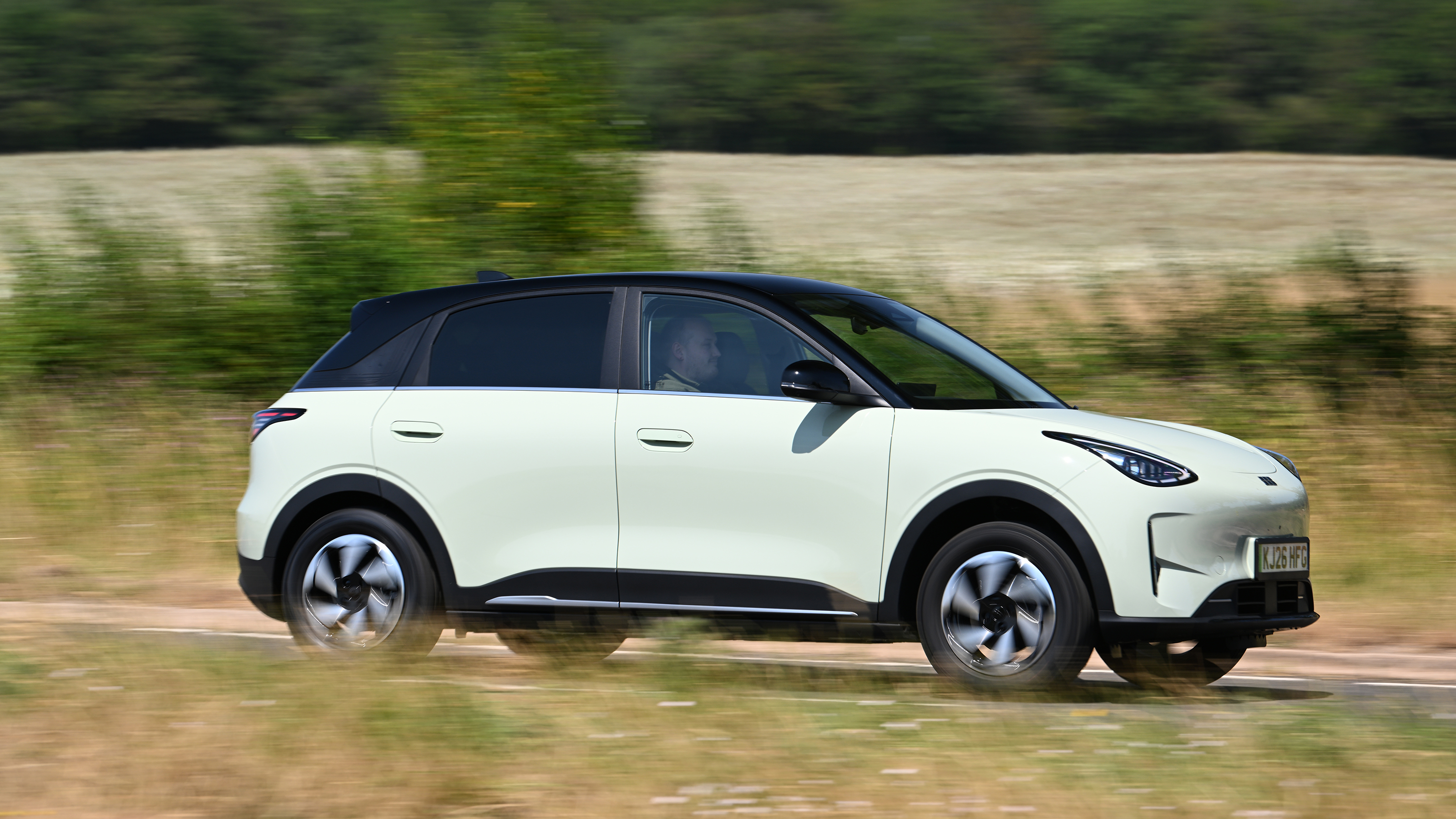 New Geely EX2 - side 