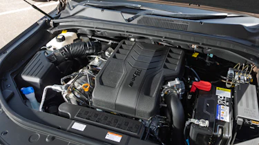 KGM Musso Rhino - engine