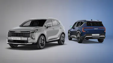 Kia Sportage and EV5 Storm - front and rear static