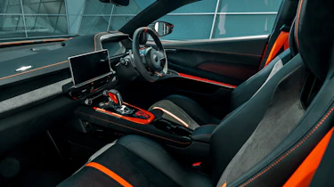 Lotus Emira 420 Sport - cabin