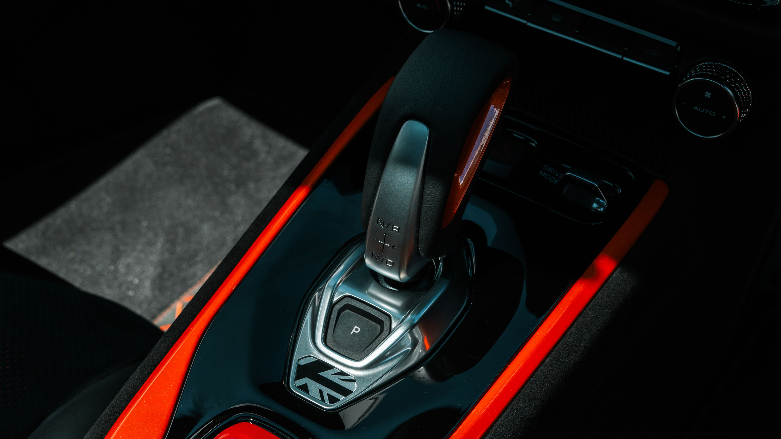 Lotus Emira 420 Sport - transmission