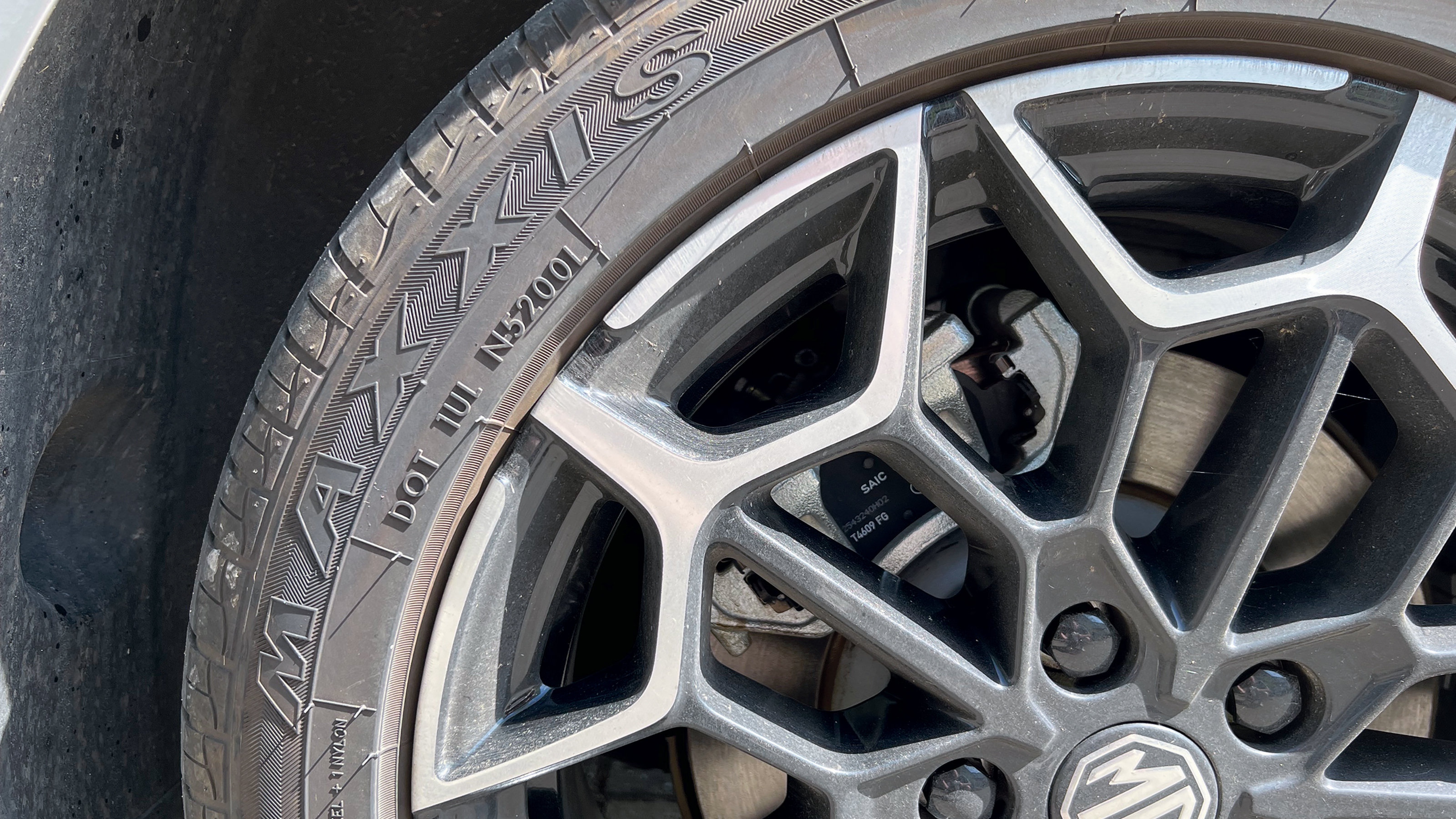 MG4 Urban - tyre