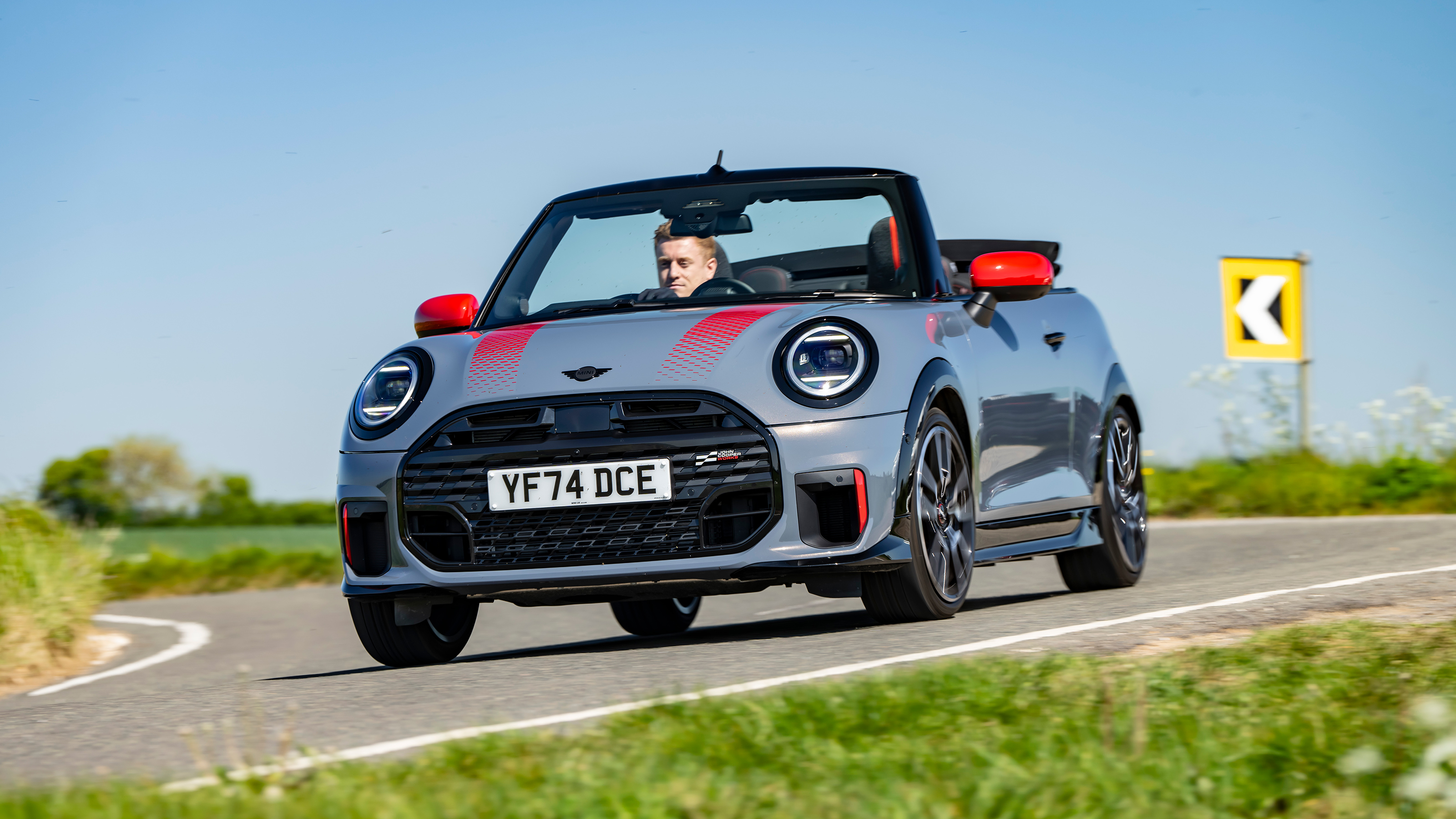 MINI Cooper Convertible - front cornering