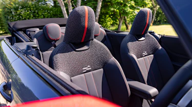 MINI Cooper Convertible - seats