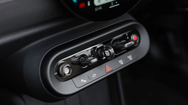 MINI Cooper Convertible - switchgear
