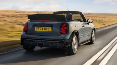 MINI Cooper Convertible - rear tracking