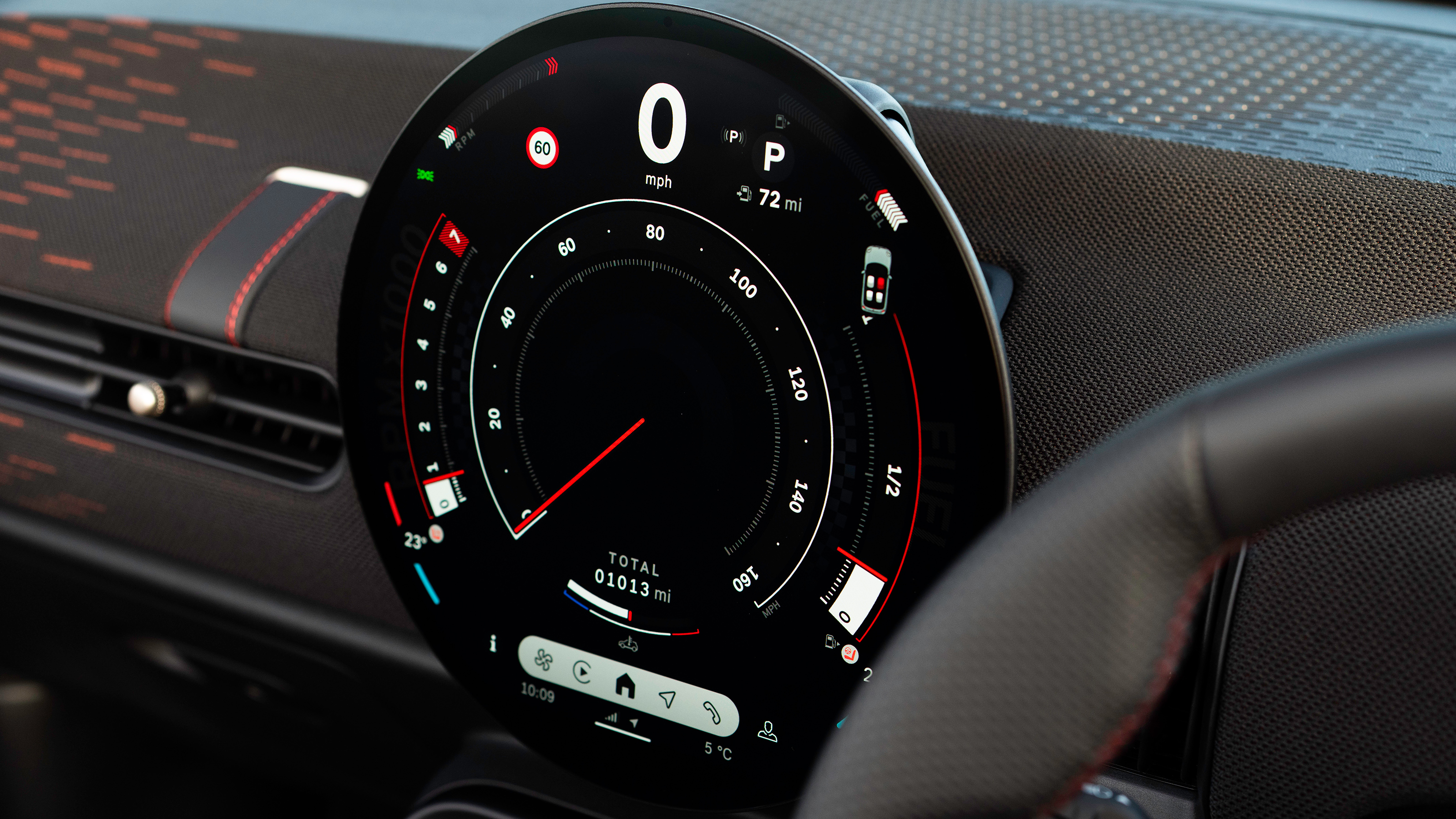 MINI Cooper Convertible - infotainment screen