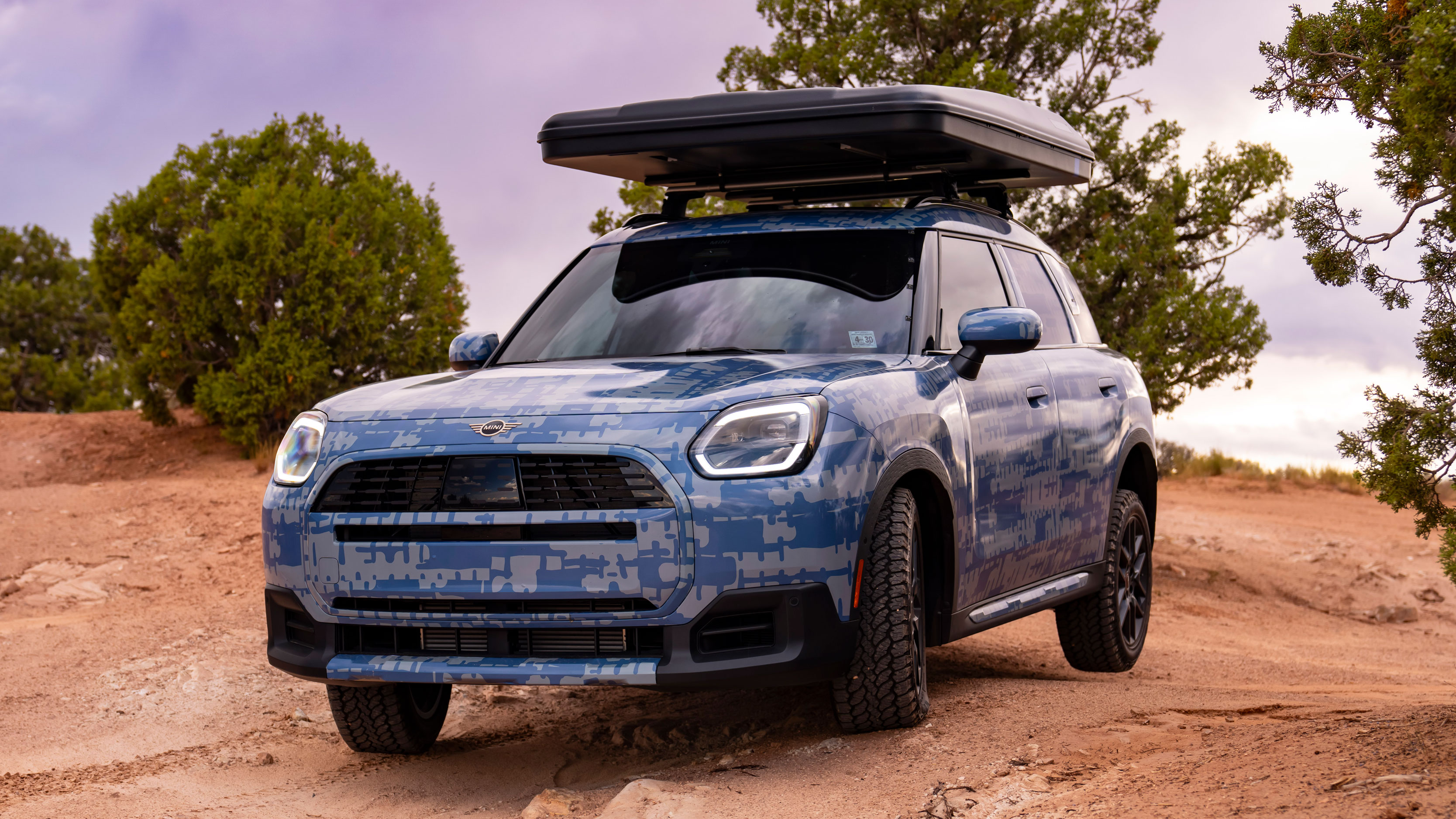 MINI Countryman Edition testing 1