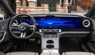 Mercedes C-Class Electric - dash