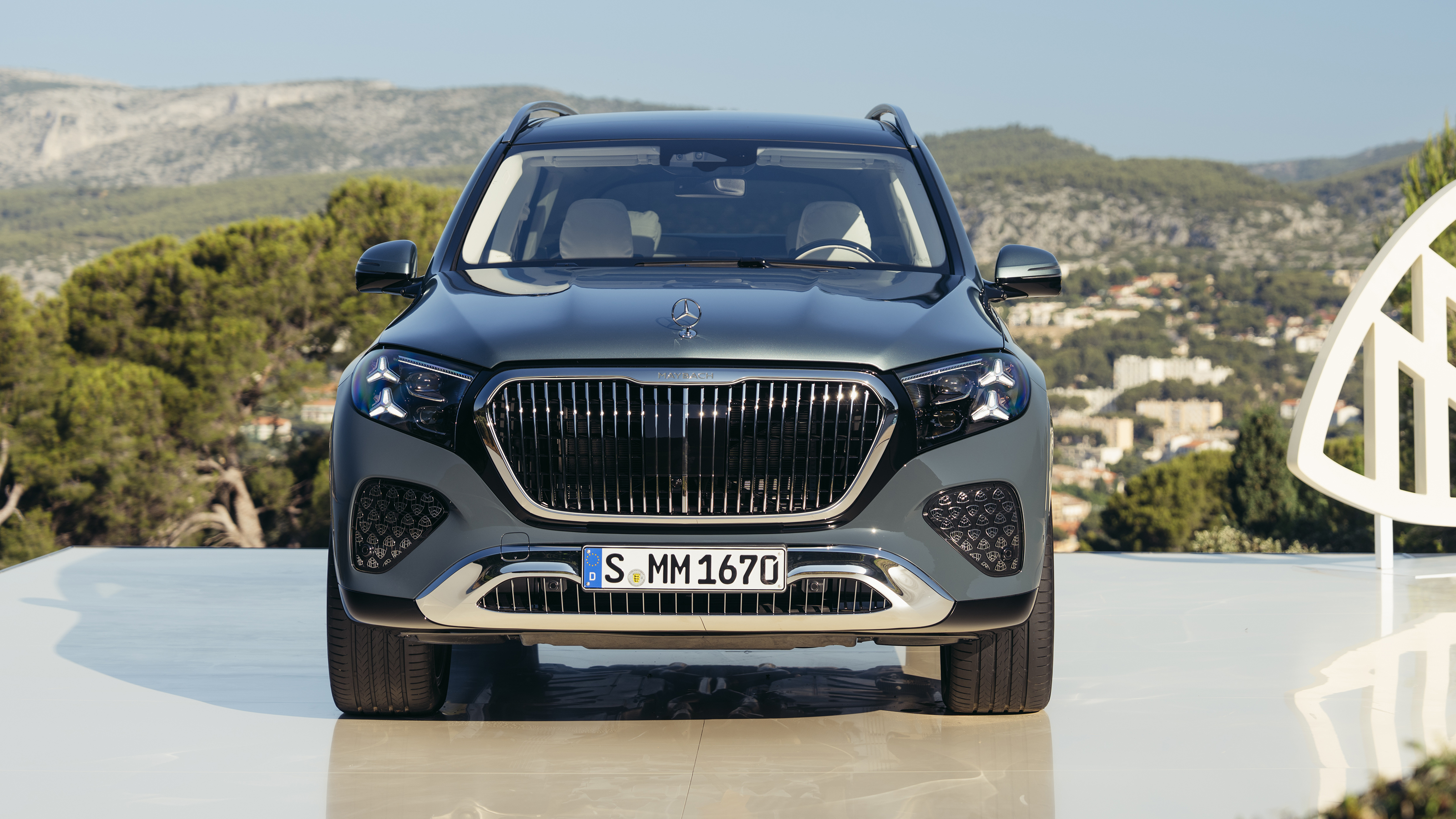 Mercedes-Maybach GLS - front grey
