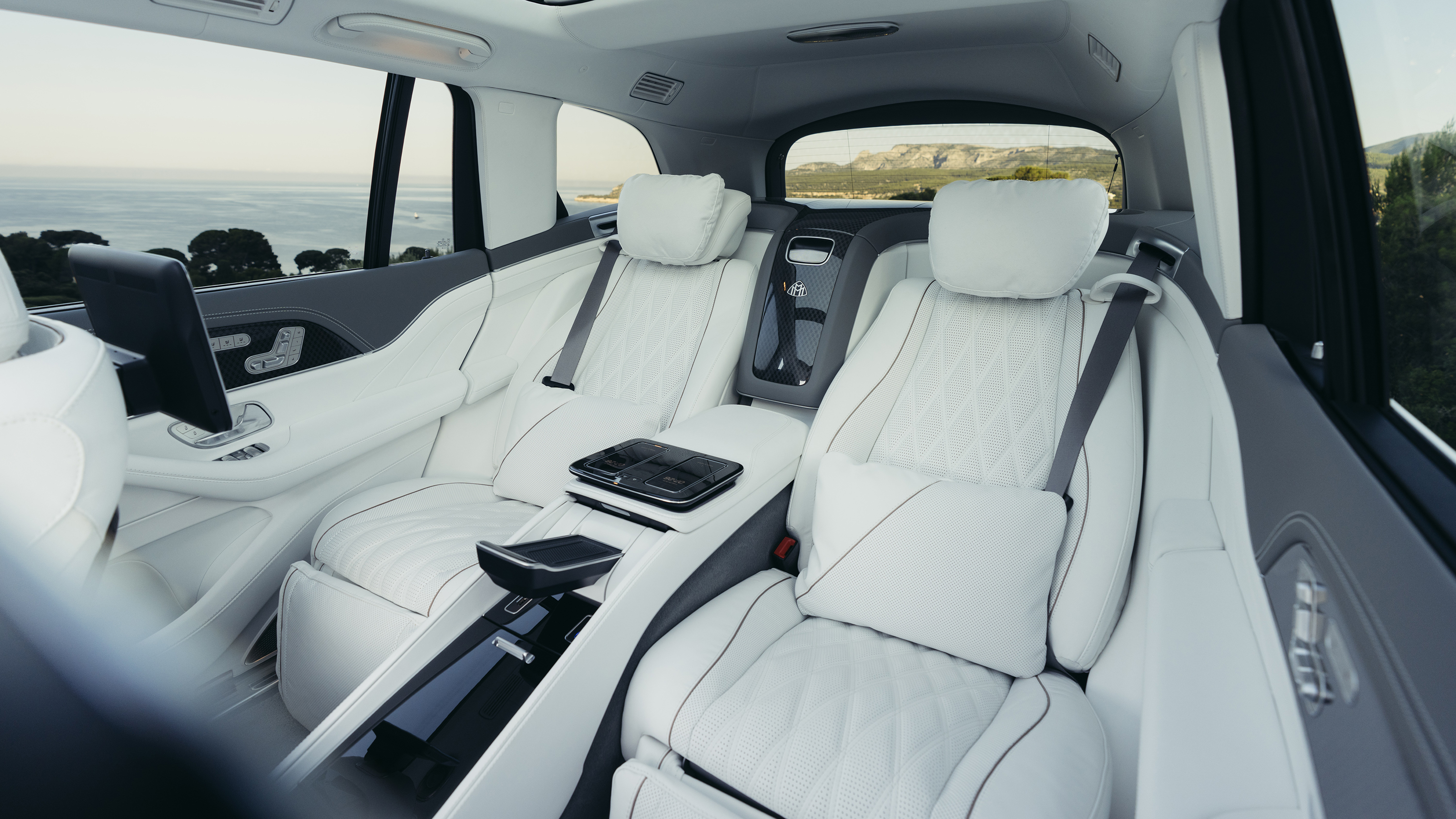 Mercedes-Maybach GLS - reclined seats