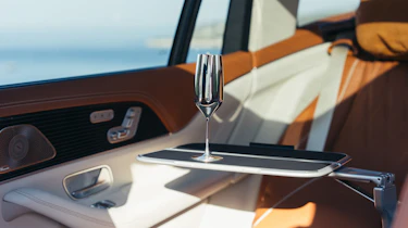 Mercedes-Maybach GLS - table