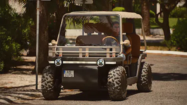 New Amble One electric buggy - front 3/4
