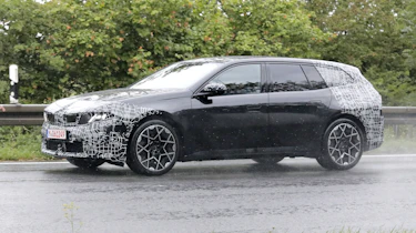 New BMW i3 Touring - dynamic front angled