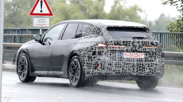 New BMW i3 Touring - dynamic rear 3/4