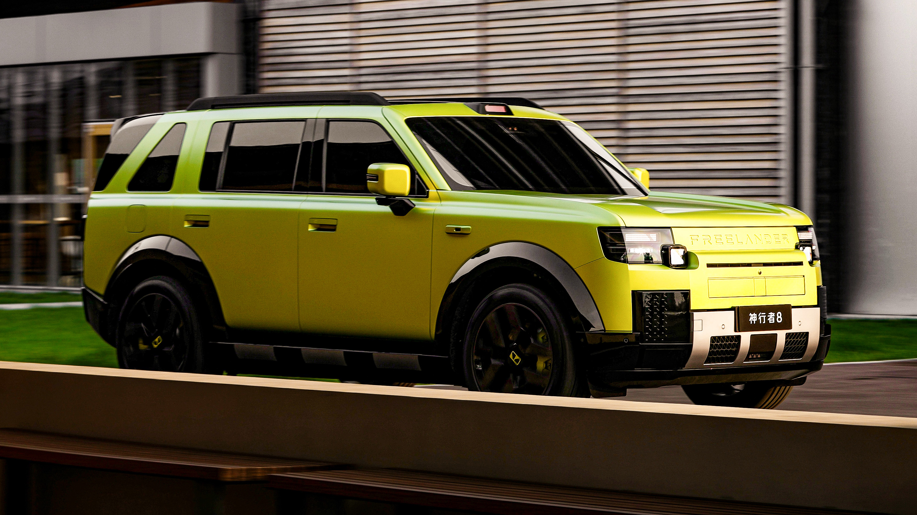 New Freelander 8 - dynamic front angled