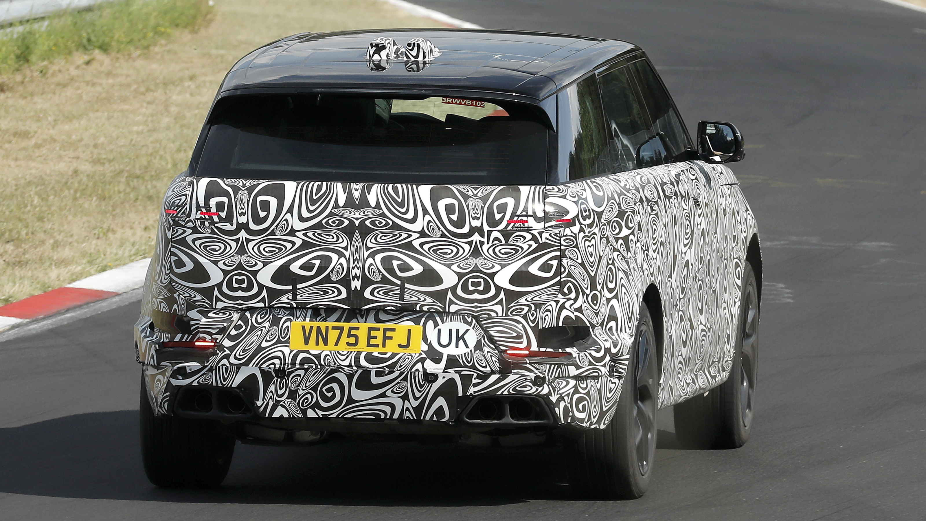 New Range Rover Sport facelift - rear
