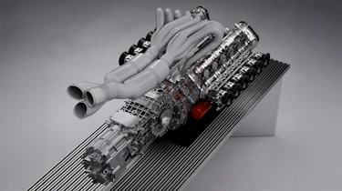 Nilu27 NILU hypercar engine - rear overhead