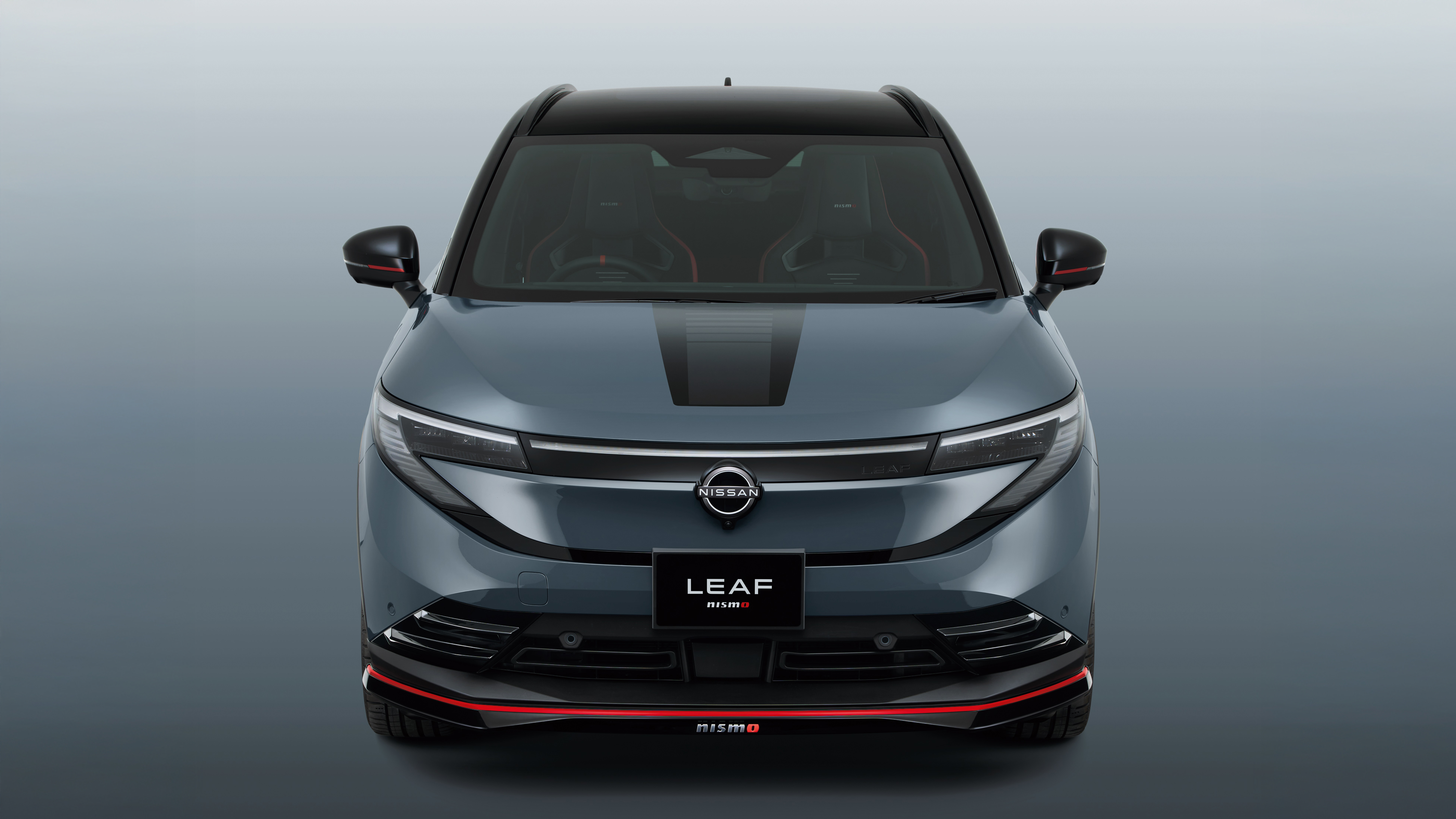 Nissan Leaf Nismo - front end blue