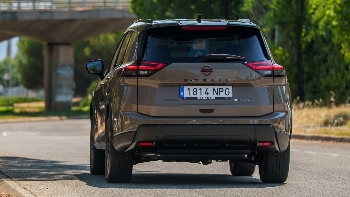 Nissan X-Trail - rear