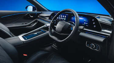 Omoda 9 Black Noble - dash