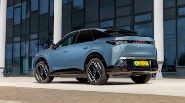 Peugeot E-3008 - rear static