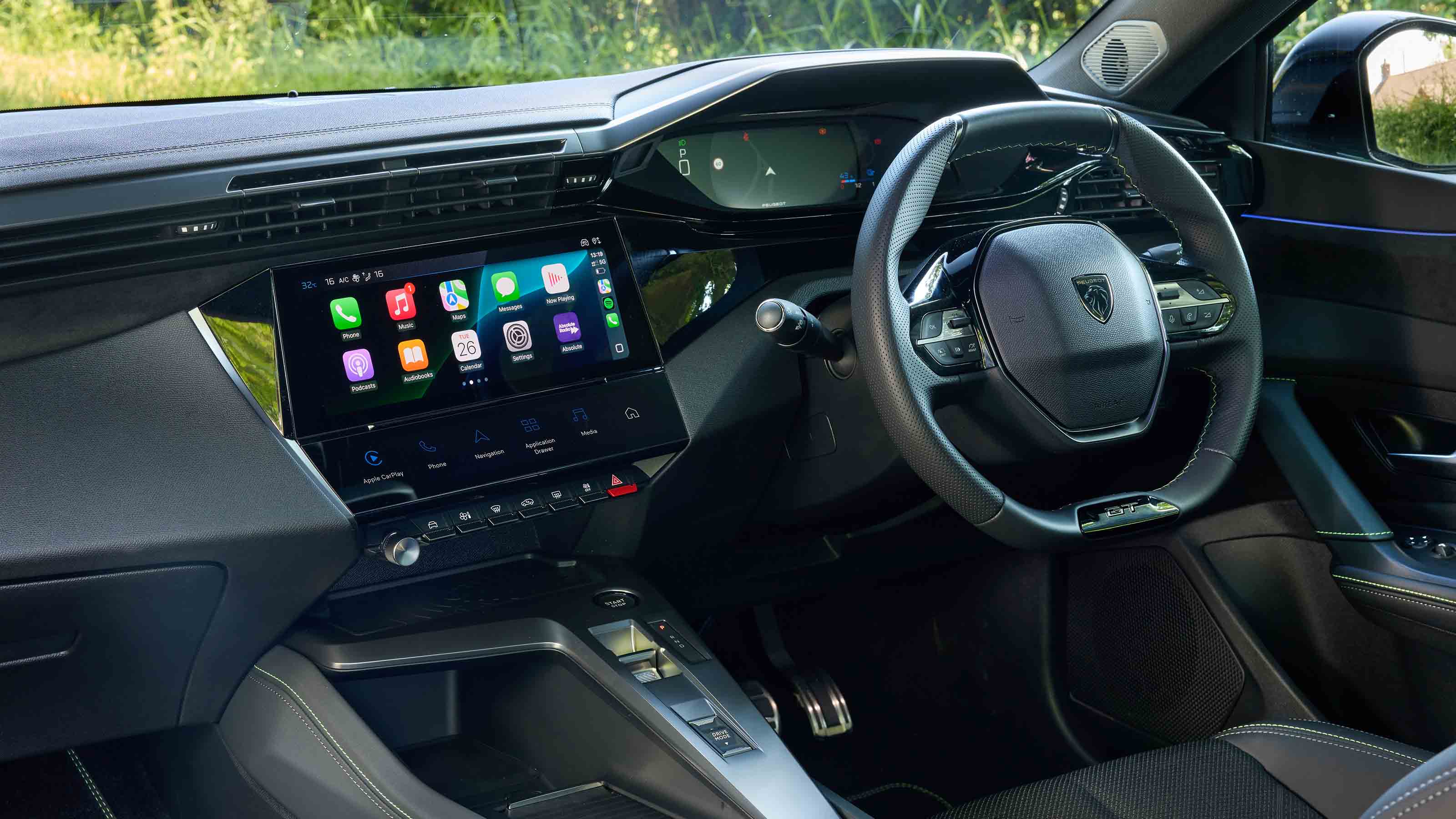 Peugeot E-308 - dashboard