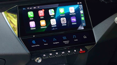 Peugeot E-308 - infotainment screen