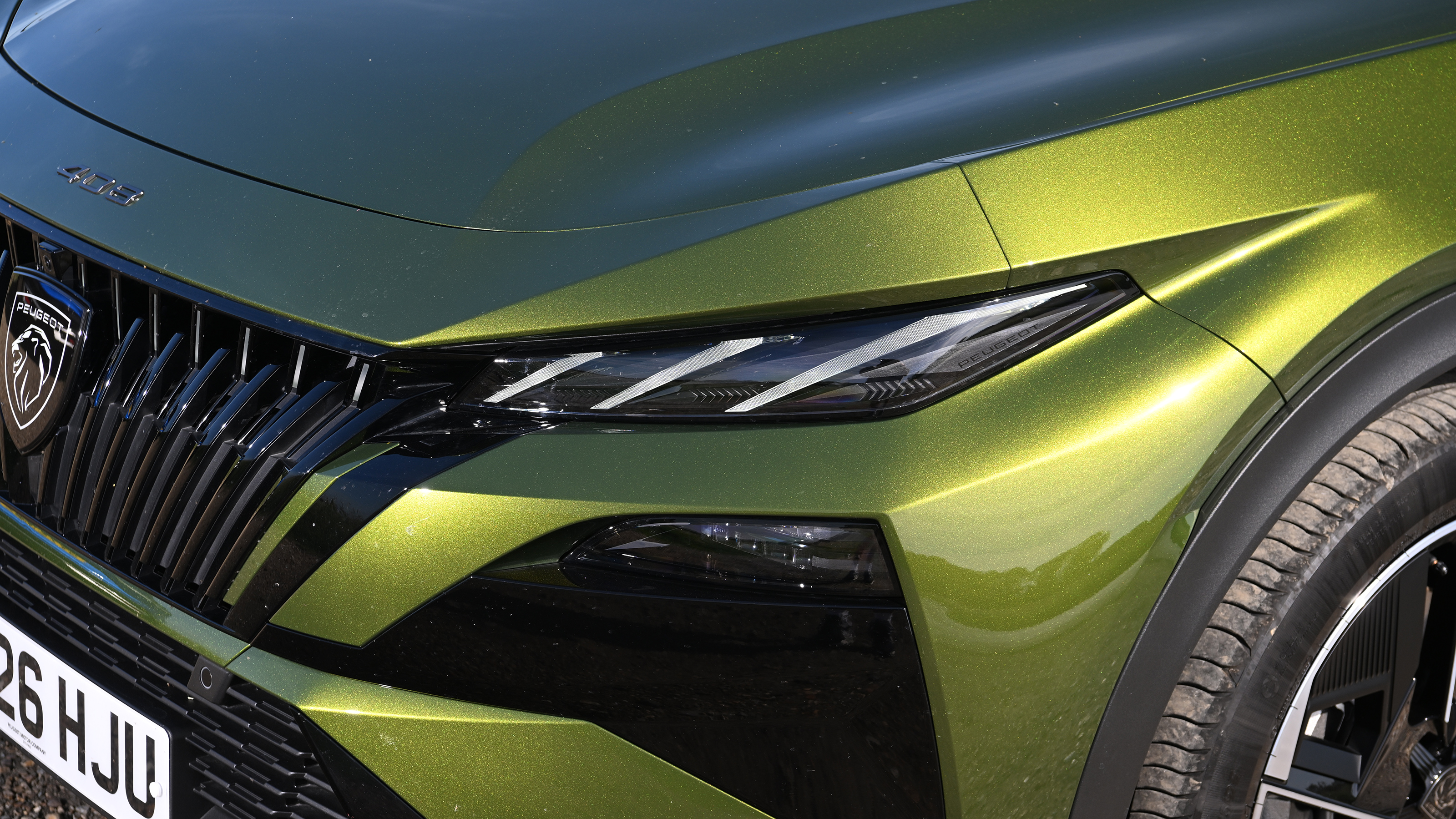 Peugeot E-408 - headlight