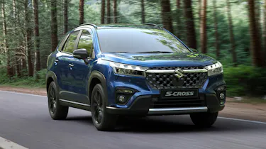 Suzuki S-Cross Kuro front 3_4