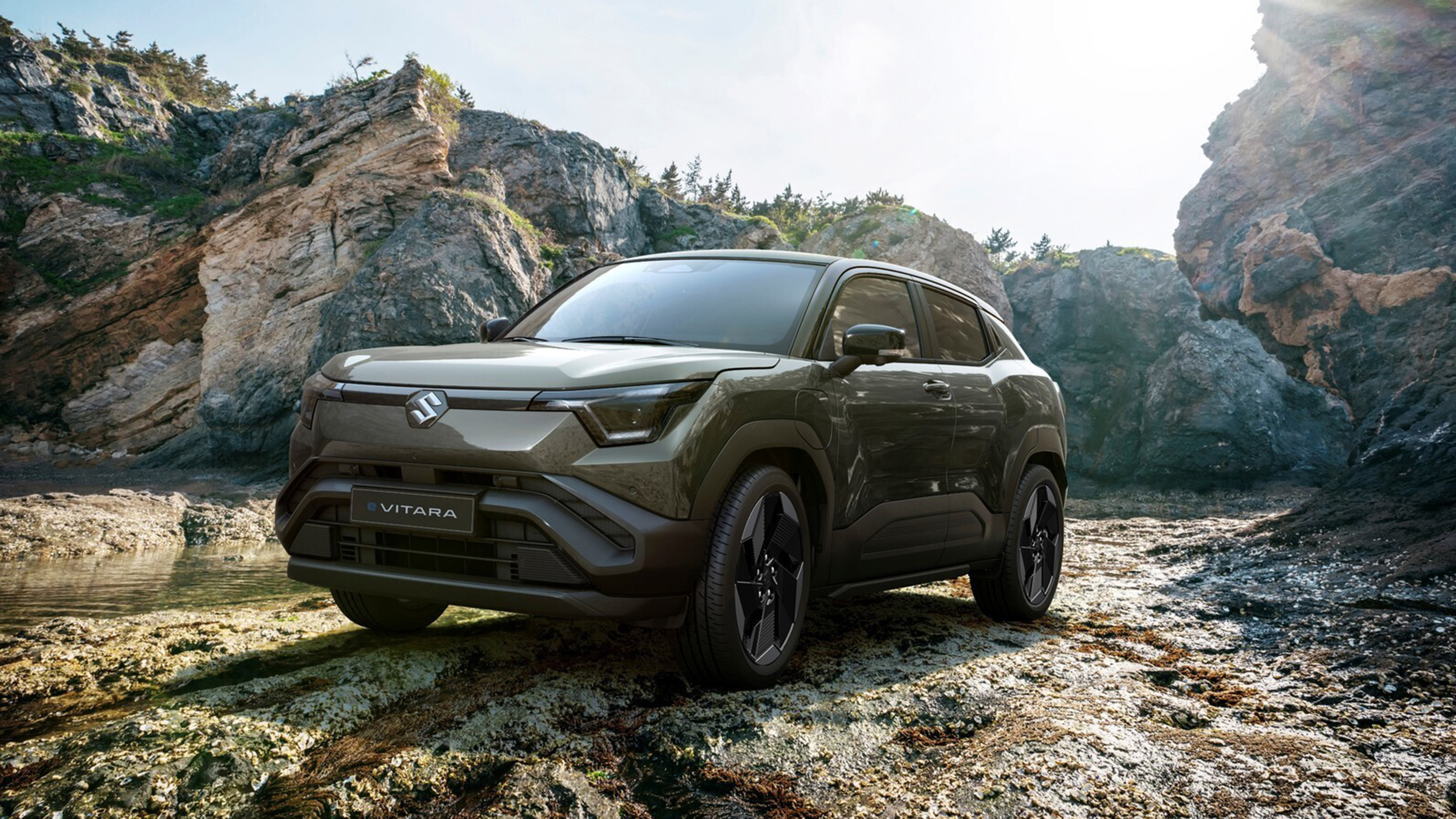 Suzuki e-Vitara advertorial - front 