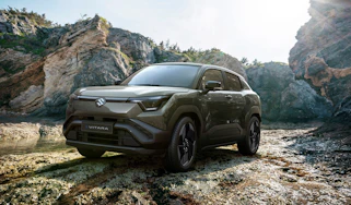 Suzuki e-Vitara advertorial - front