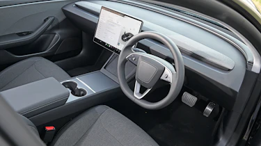 Tesla Model 3 - dashboard