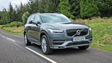 Three-car garage - Volvo XC90