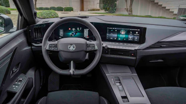 Vauxhall Astra Sports Tourer - dashboard