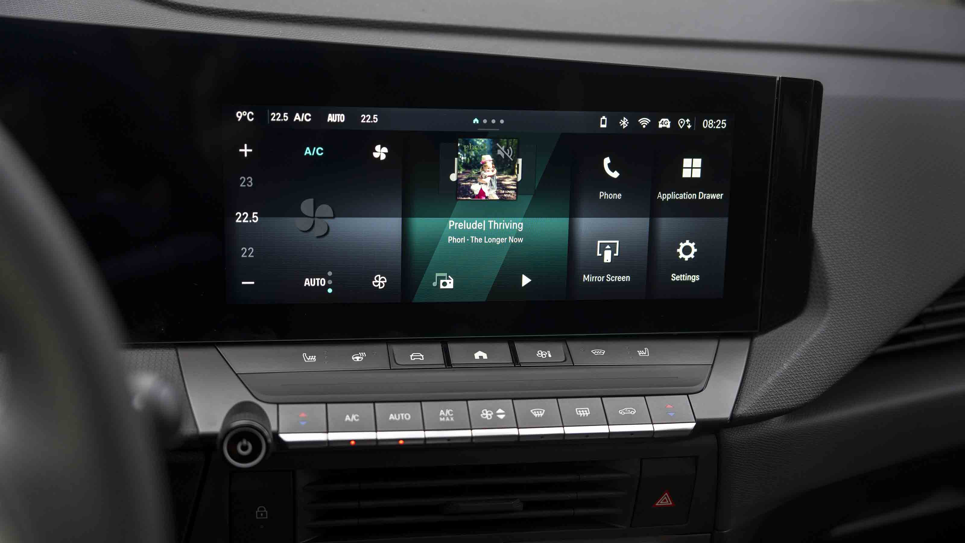 Vauxhall Astra Sports Tourer - infotainment
