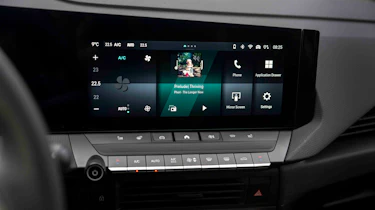 Vauxhall Astra Sports Tourer - infotainment