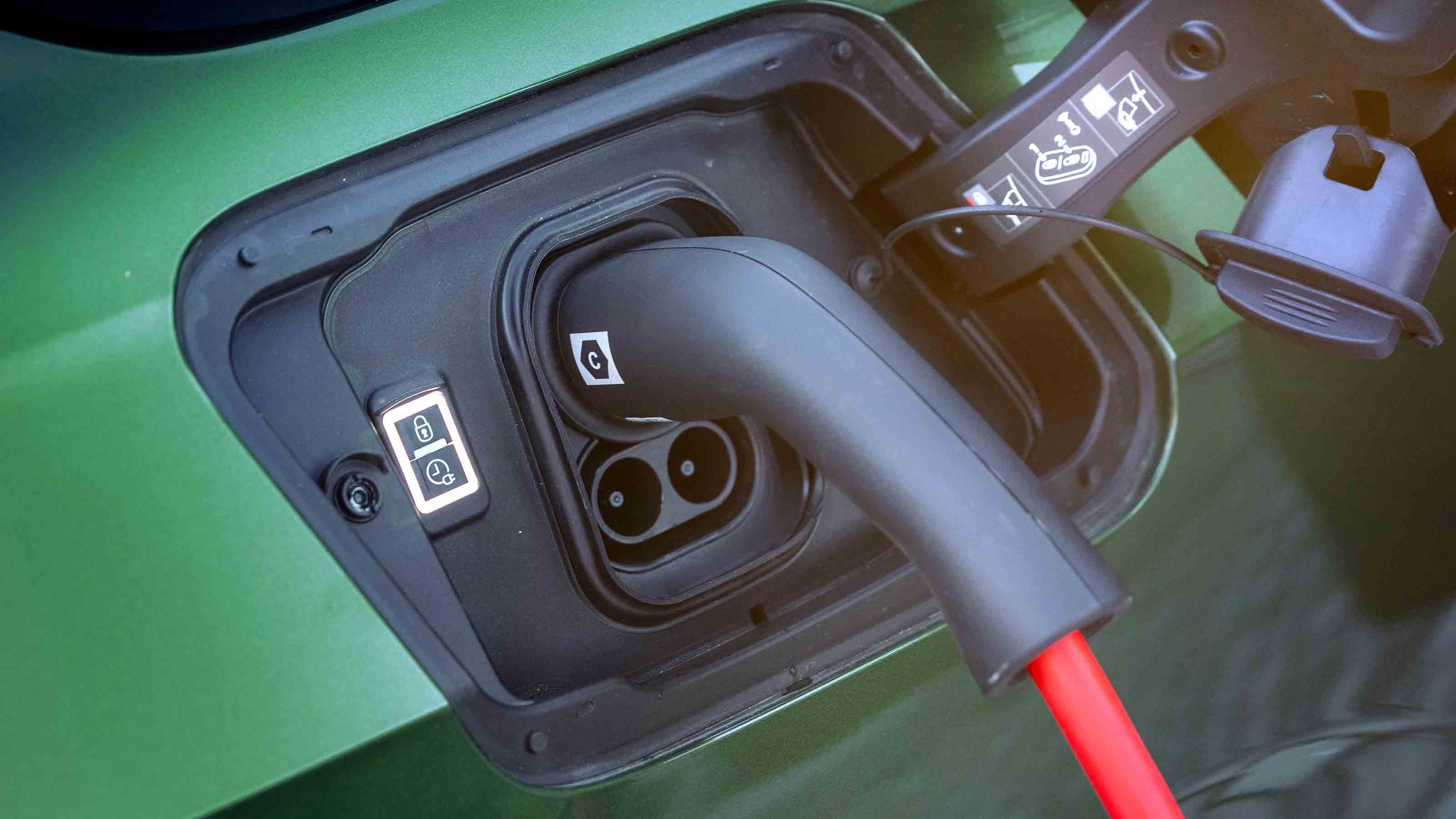 Vauxhall Astra Sports Tourer - plug socket