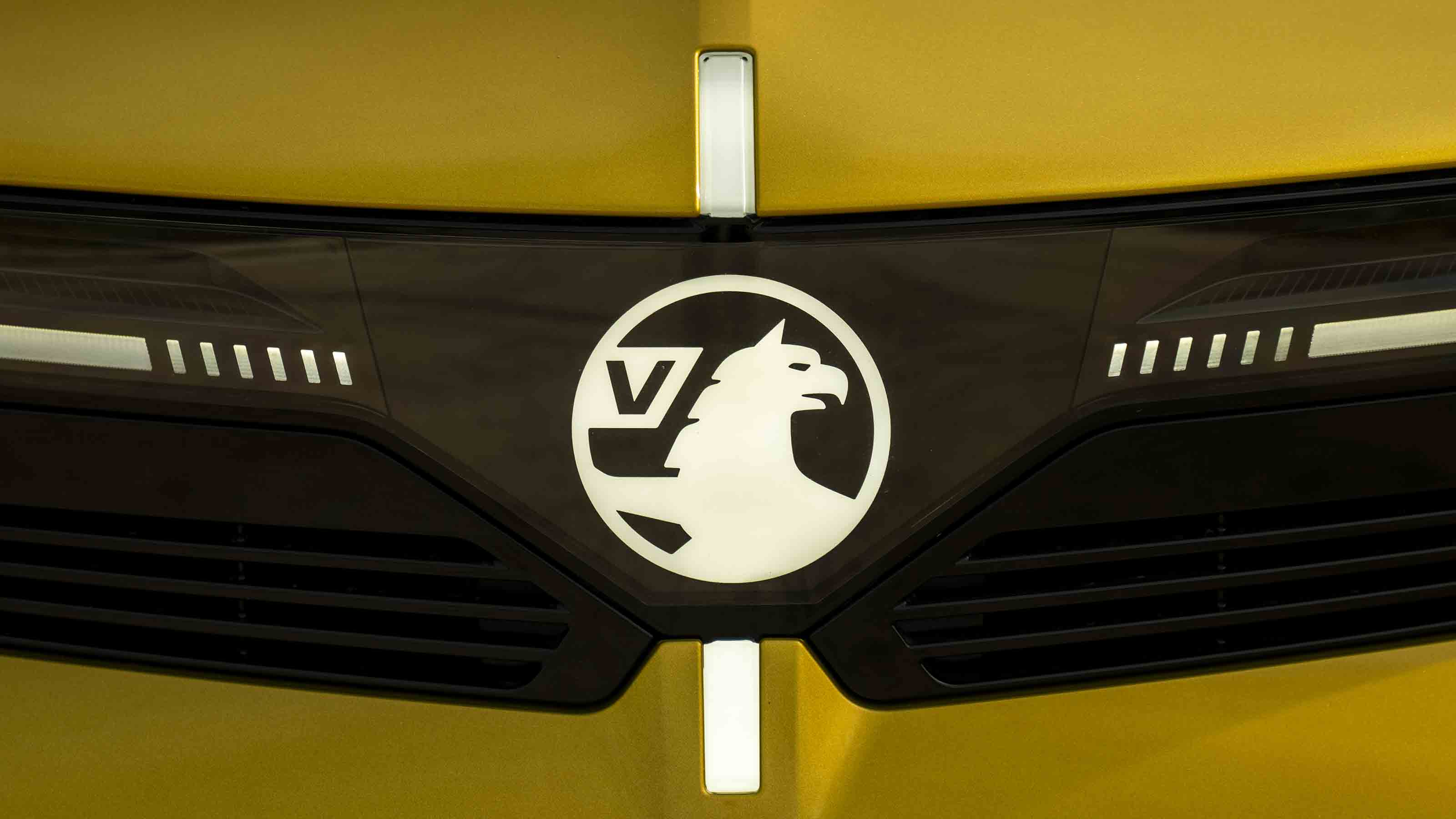 Vauxhall Astra - front grille badge