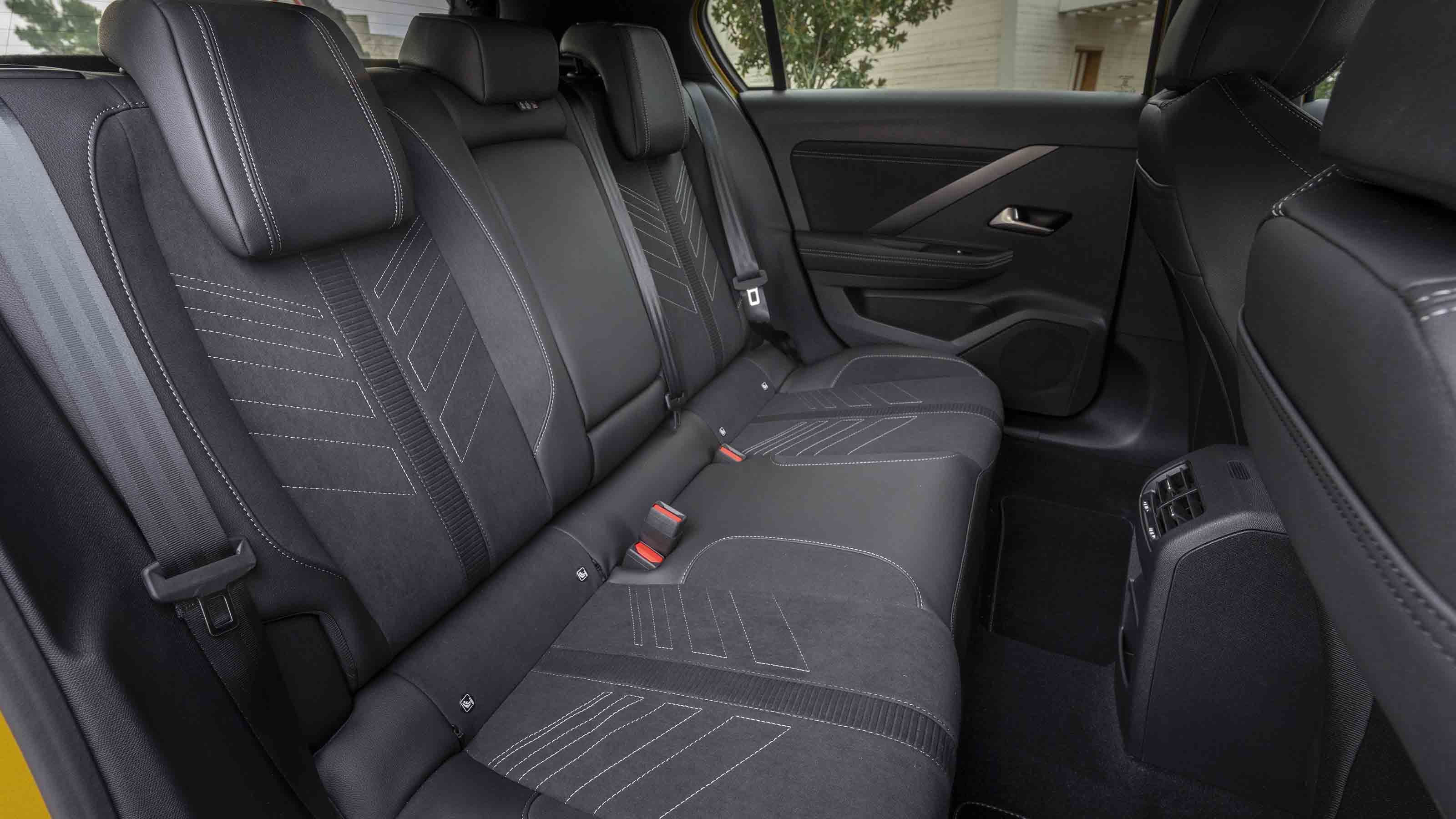 Vauxhall Astra - rear seats
