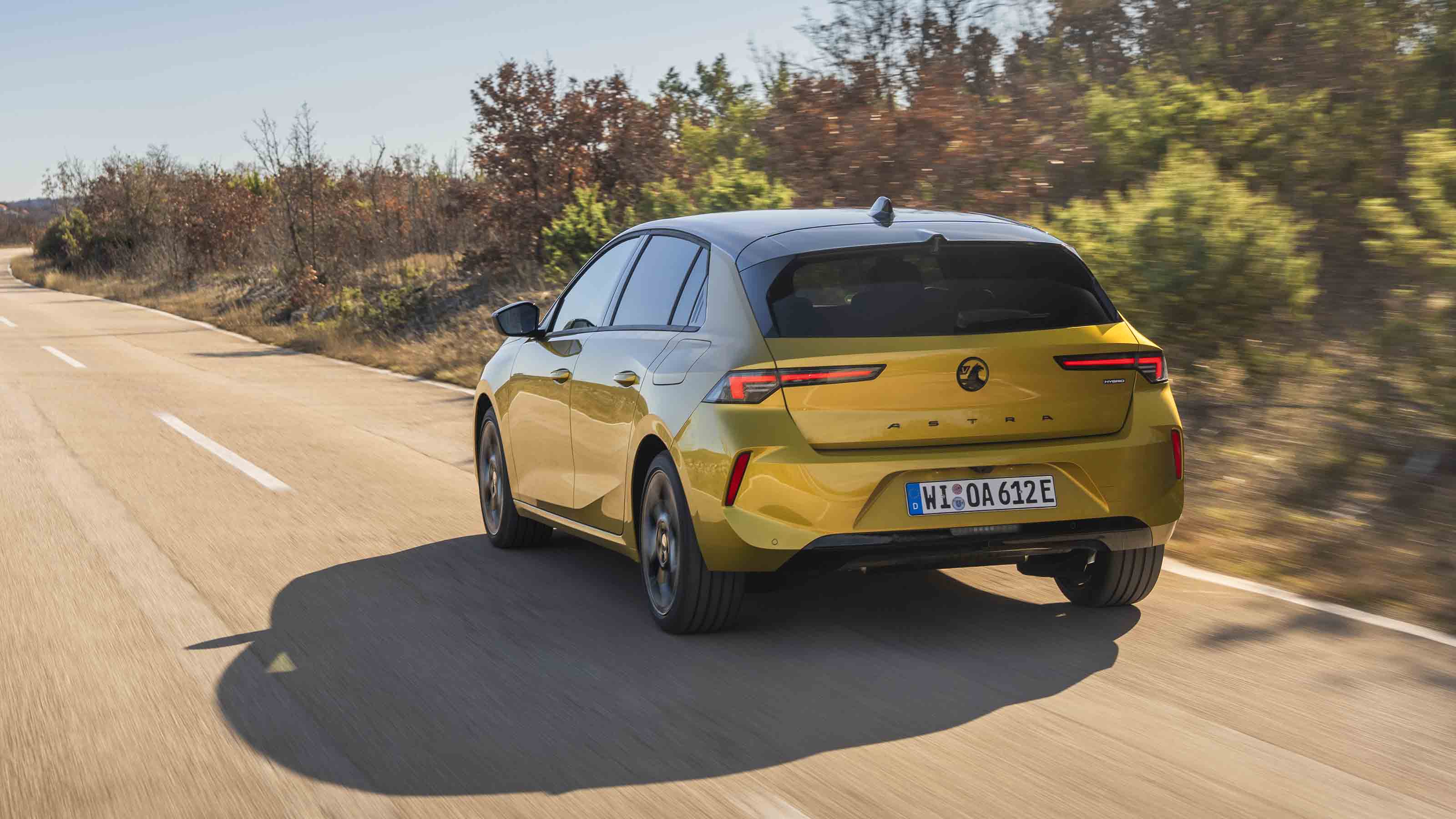 Vauxhall Astra - rear tracking, alternative