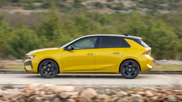 Vauxhall Astra - side
