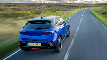 Vauxhall Mokka GSE 2026 - rear action