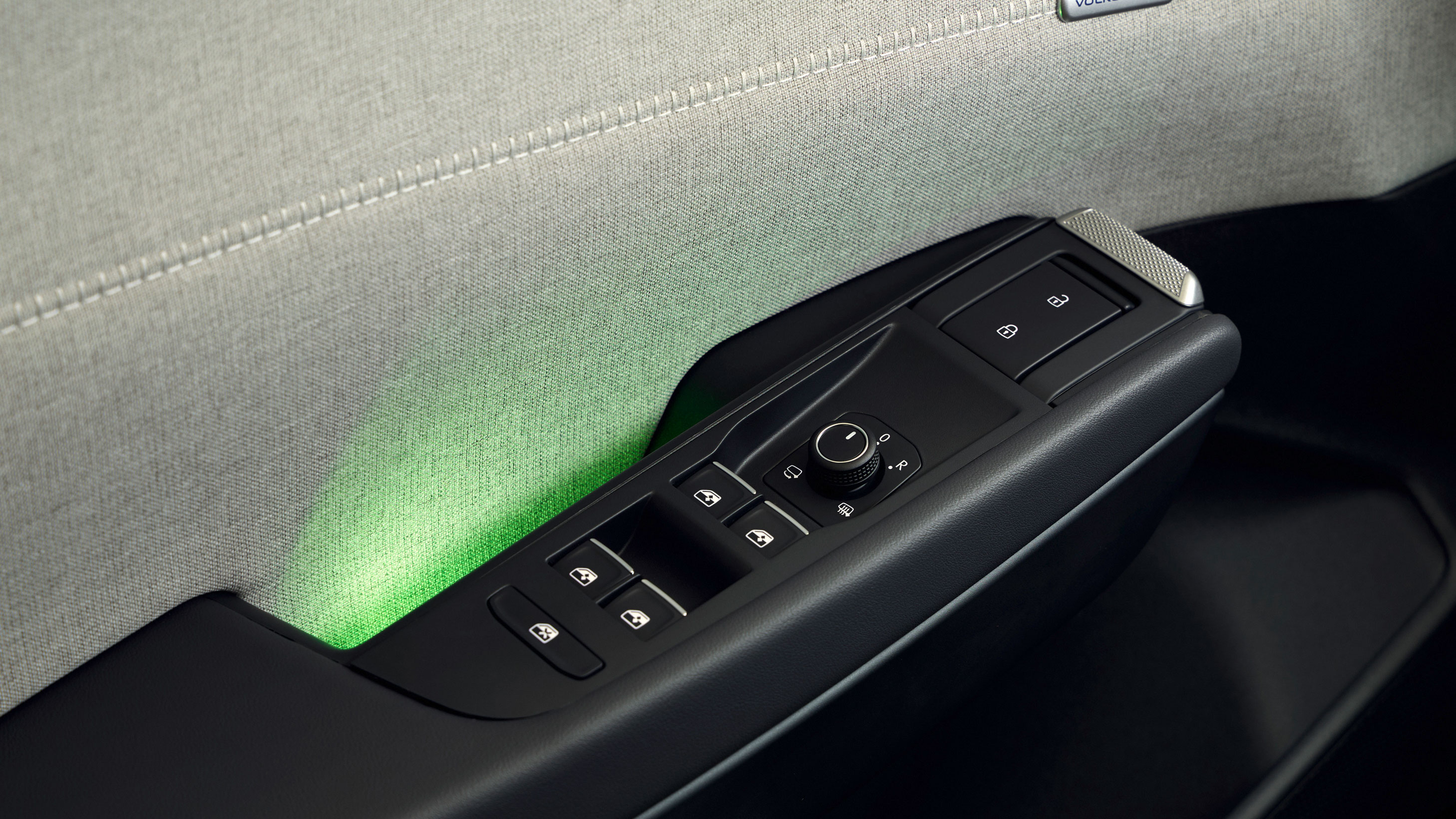 Volkswagen ID. Cross - window controls