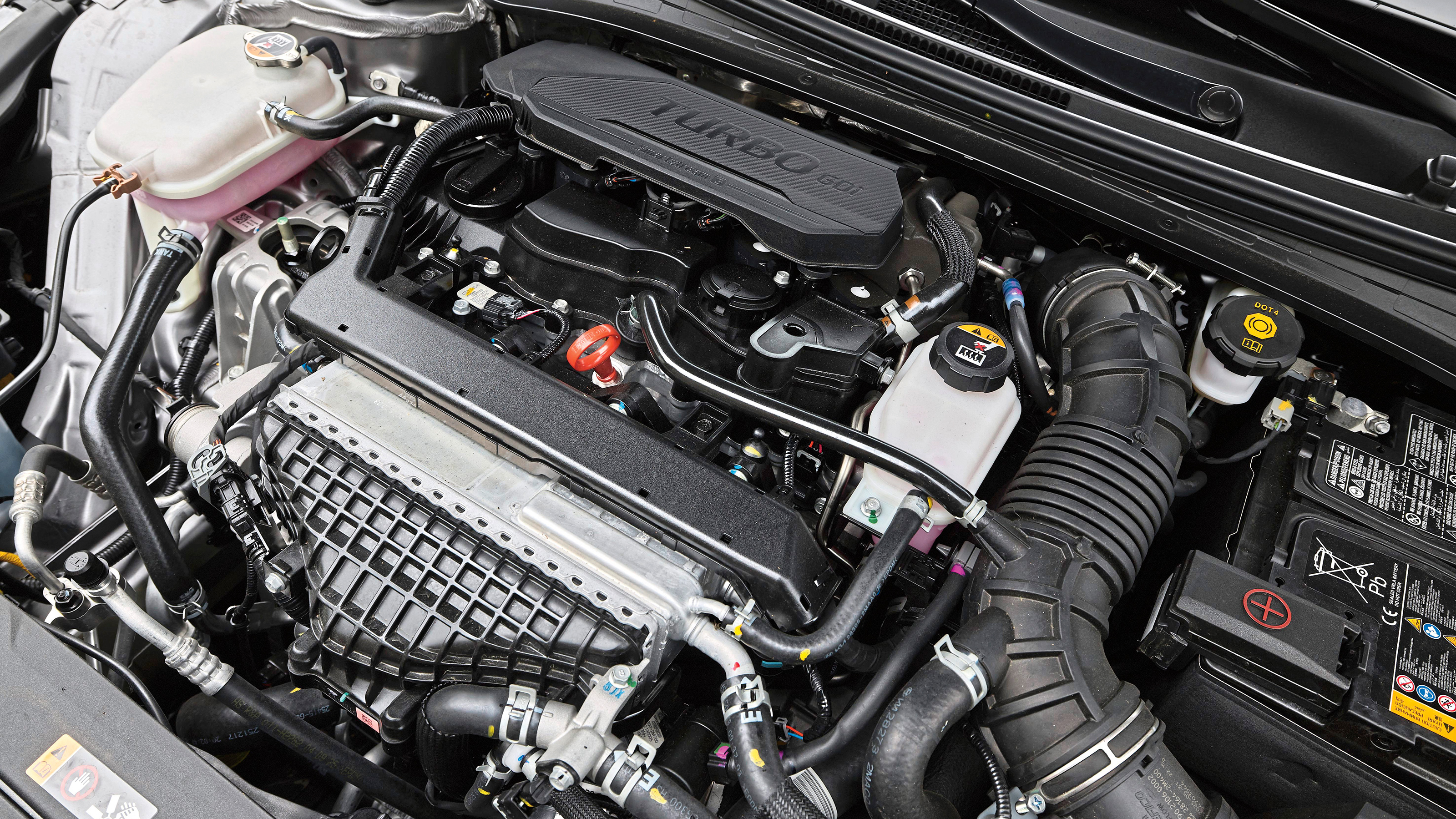 Kia K4 Sportswagon - engine bay
