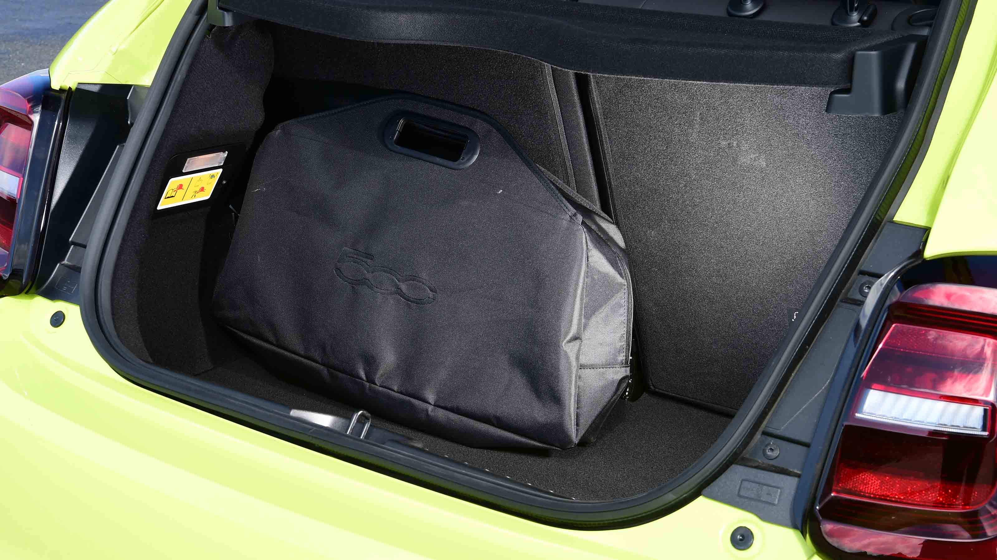 Abarth 500e - boot space