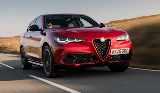 Alfa Romeo Stelvio - front tracking